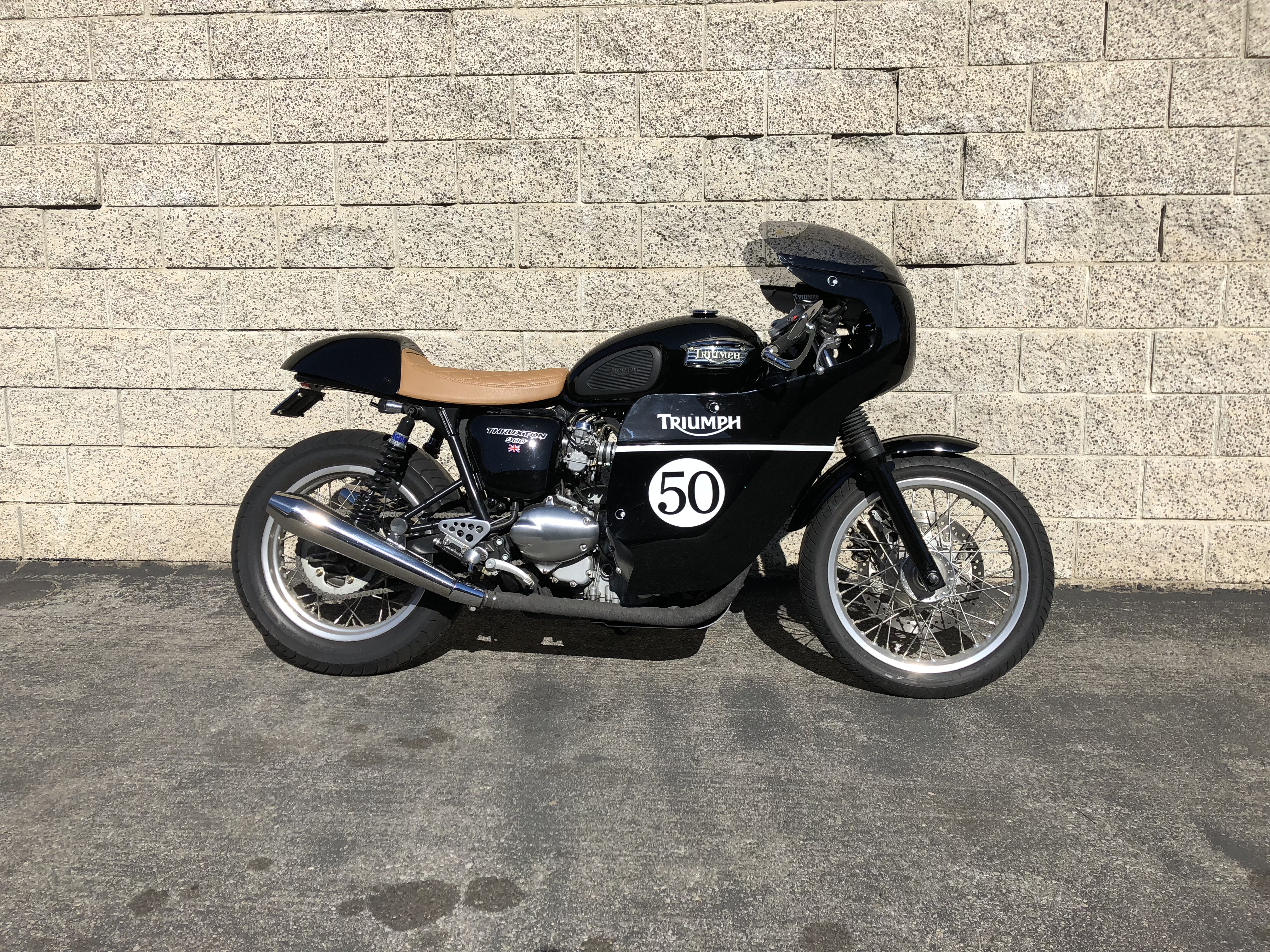 Moto Chop Shop Cafe Racer Bobber Brat